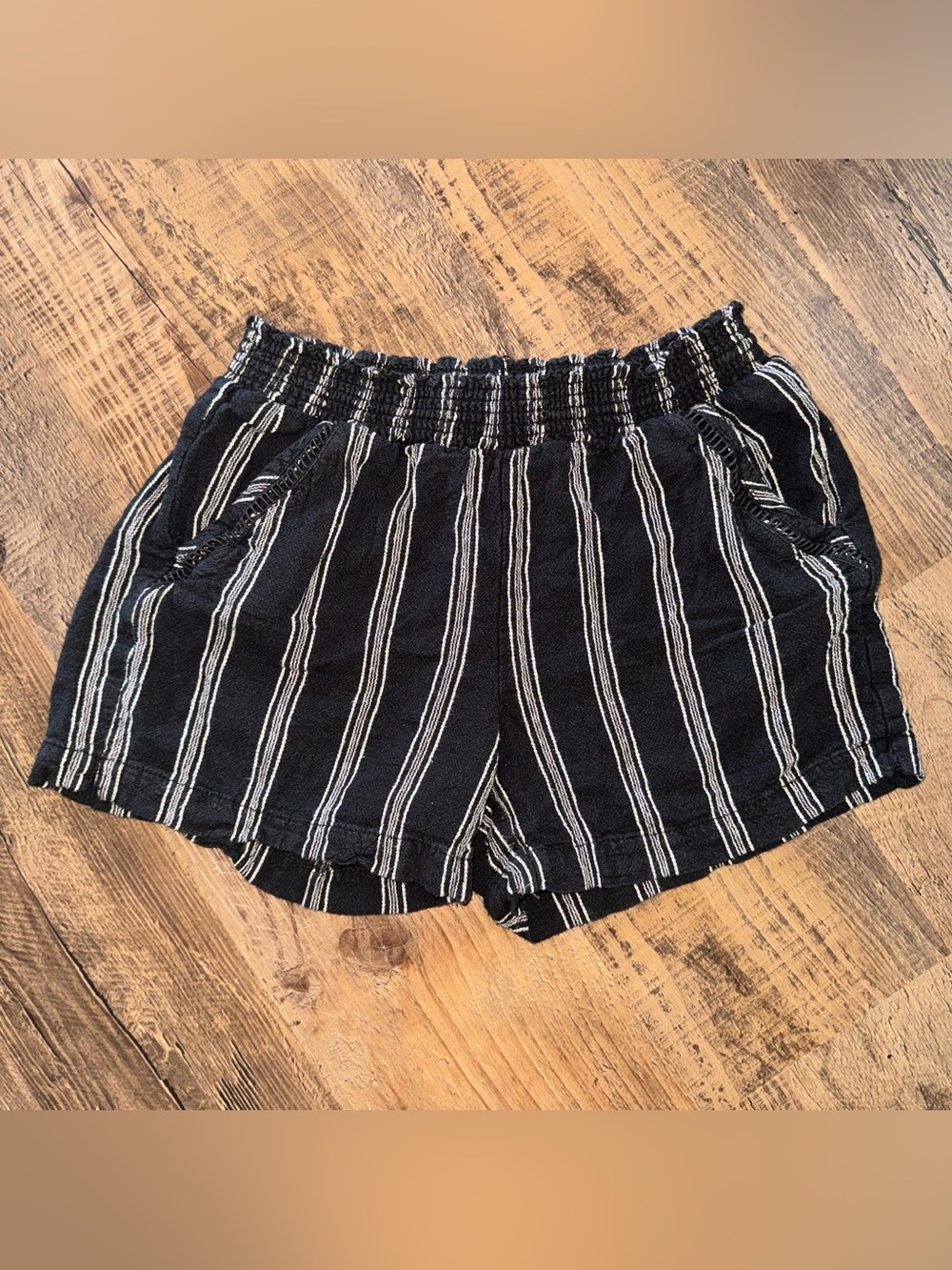 BRIGGS Medium Women’s Navy Blue White Striped Linen Pull On Shorts Pockets Boho